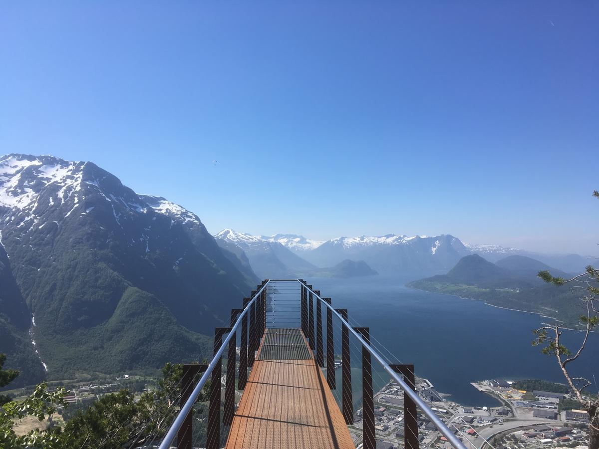 Heinåli Hytta Villa Isfjorden Exteriör bild